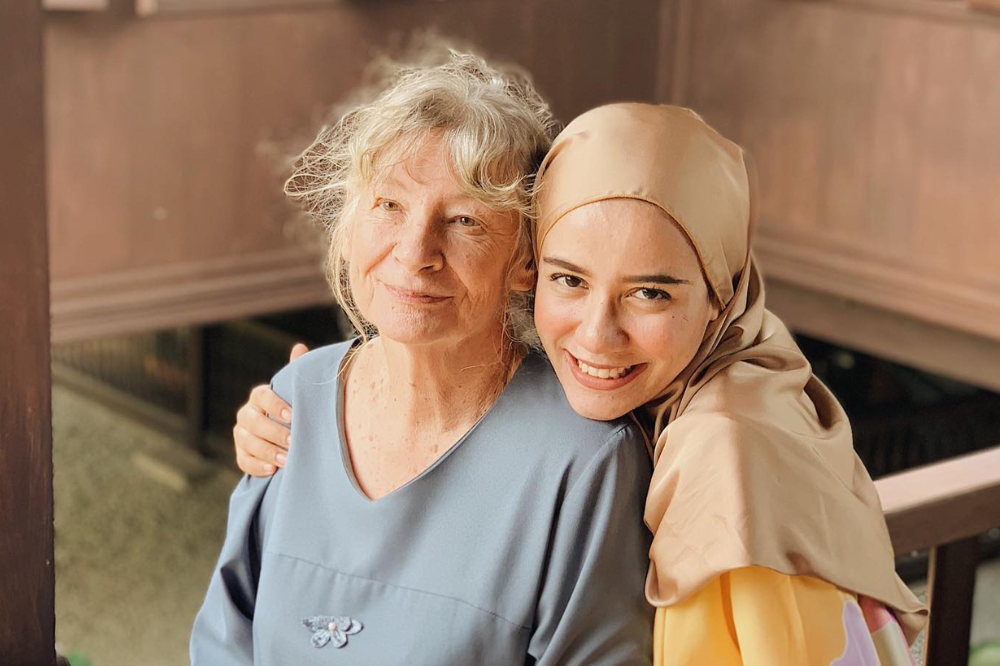 Sabrina Bolivar (right) with her grandmother Christine Rohani Longuet.