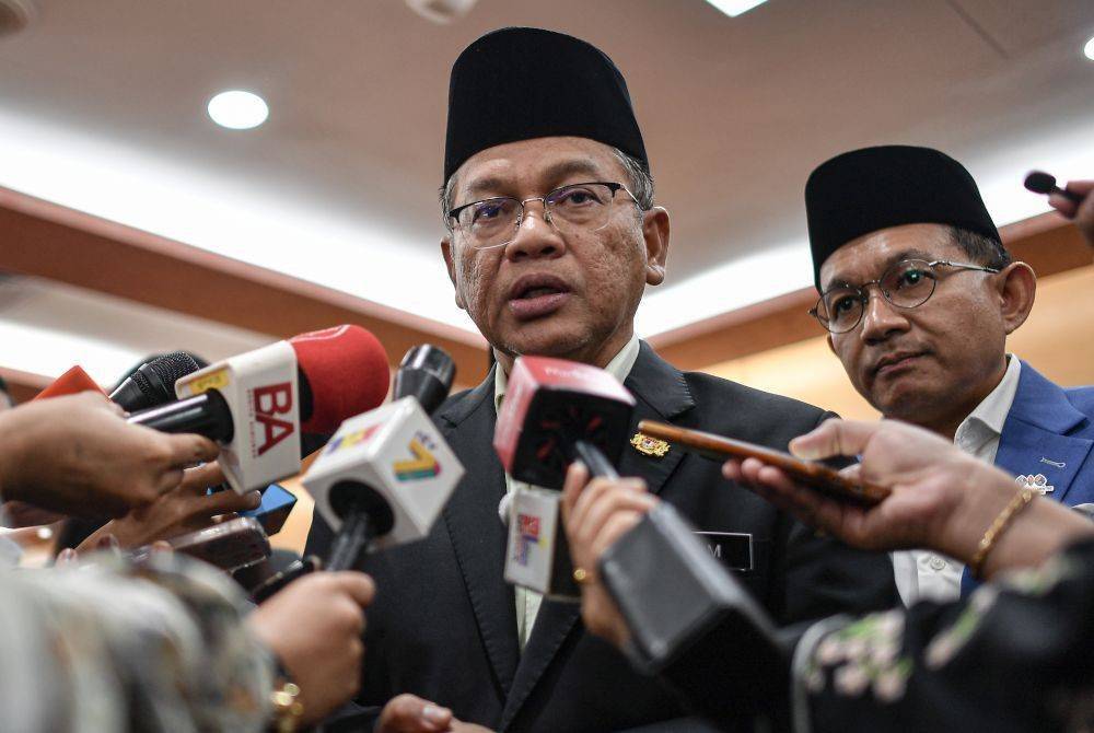 Mohd Na’im added that the MKI Muzakarah Committee’s decision regarding the matter would be presented to MKI chairman Sultan Nazrin Shah of Perak, and deputy chairman, Prime Minister Datuk Seri Anwar Ibrahim, before being presented to the Conference of Rulers. - Photo by Bernama