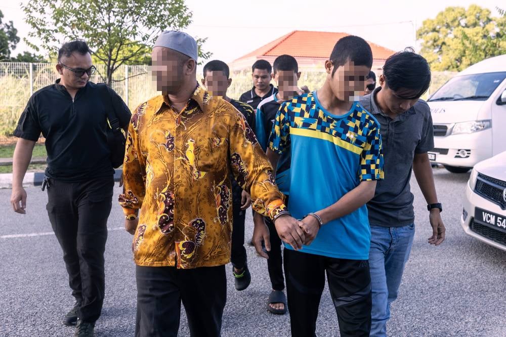 Four individuals allegedly linked to GISBH have been remanded for three days beginning today to help in police investigations. Photo by Bernama