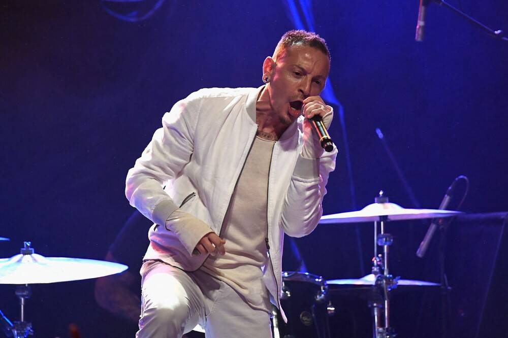 Chester Bennington’s mother, Susan Eubanks, has opened up about her feelings of hurt and betrayal after Linkin Park's decision to reunite and introduce a new vocalist without informing her. Photo by Frazer Harrison/AFP FILE PIX