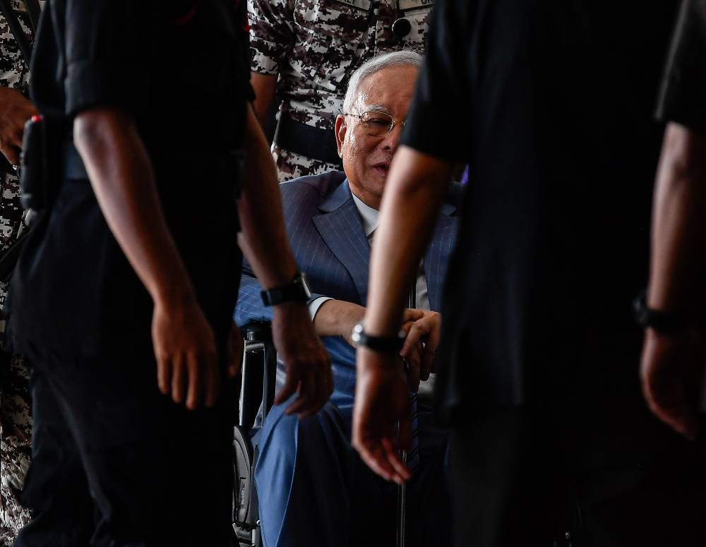 Najib was testifying as a defendant witness in SRC International's US$1.18 billion civil suit against him and SRC former chief executive officer Nik Faisal Ariff Kamil, who is currently at large. - Photo by Bernama