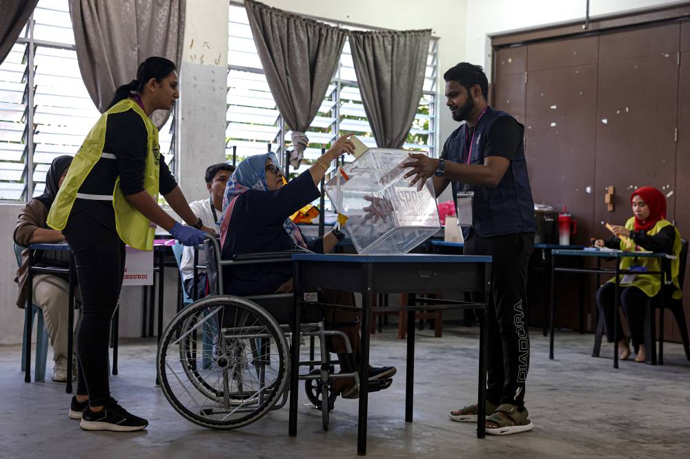 A total of 8.89 per cent of the eligible voters in the Mahkota by-election have cast their ballots as of 9am today Photo by Bernama