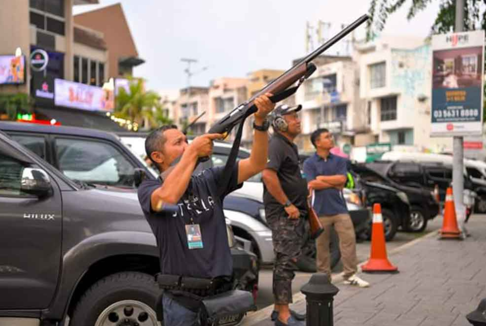 The operation that held to control the crow population went smoothly without any untoward incidents. - Photo courtesy of MBSJ