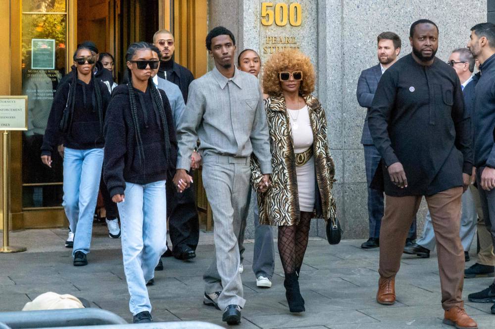 The Combs family departs from the Southern District of New York Federal Court after a pre-trial hearing for Sean 'Diddy' Combs. Photo by David Dee Delgado/AFP