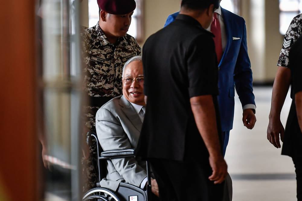 Najib told the High Court here today that he never instructed former members of the Special Action Unit Chief Inspector Azilah Hadri and Corporal Sirul Azhar Umar to kill Altantuya Shaariibuu in 2006, as he had never met the Mongolian woman. Photo by Bernama