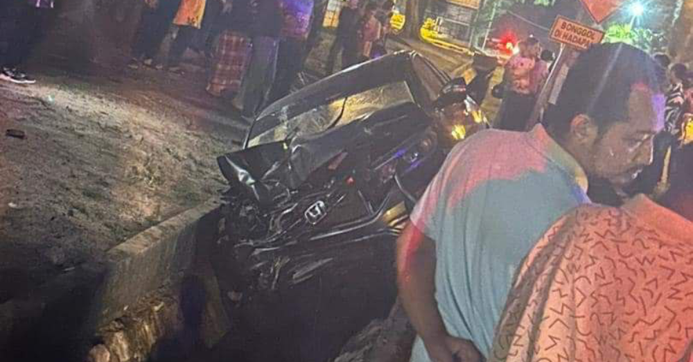 On Wednesday, a woman believed to be mentally ill crashed her vehicle into four UiTM Dungun students riding on two motorcycles resulting in the deaths of three of them and leaving one seriously injured. 