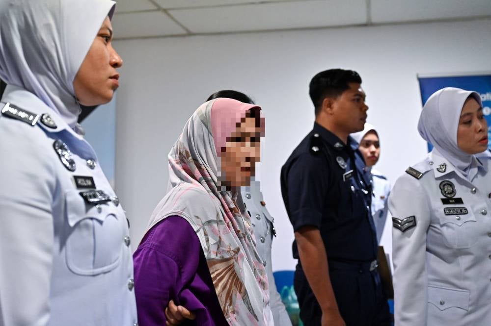 A woman who crashed into two motorcycles, resulting in the deaths of three UiTM Dungun students on Wednesday, has been remanded for four days starting Thursday. - Photo by Bernama