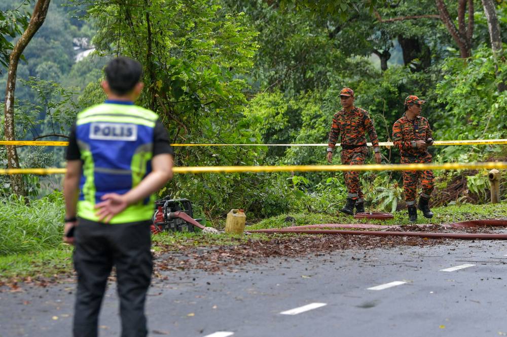 Nanta also urged all residents in the affected area to comply with the authorities' instructions to avoid any untoward incidents. - Photo by Bernama