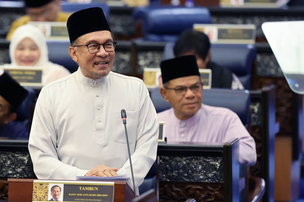 KUALA LUMPUR, 18 Okt -- Perdana Menteri Datuk Seri Anwar Ibrahim ketika membentangkan Belanjawan 2025 di Dewan Rakyat hari ini.
--fotoBERNAMA (2024) HAK CIPTA TERPELIHARA
KUALA LUMPUR, Oct 18 -- Prime Minister Datuk Seri Anwar Ibrahim tabling Budget 2025 at the Dewan Rakyat today.
--fotoBERNAMA (2024) COPYRIGHT RESERVED