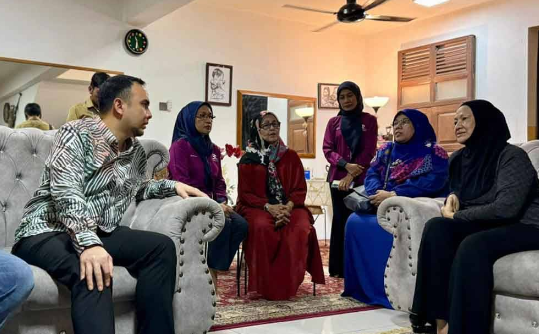The allocation to Nur Azifah was delivered through the Prime Minister's political secretary, Ahmad Farhan Fauzi, during the Ziarah Madani visit in May to the actress's residence in Hulu Kelang. - FILE PIX