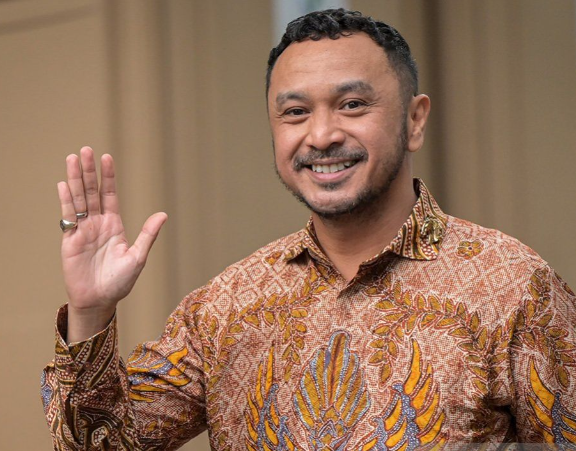 Former Indonesian band Nidji frontman Giring Ganesha, 41, was appointed as the Deputy Culture Deputy Minister.