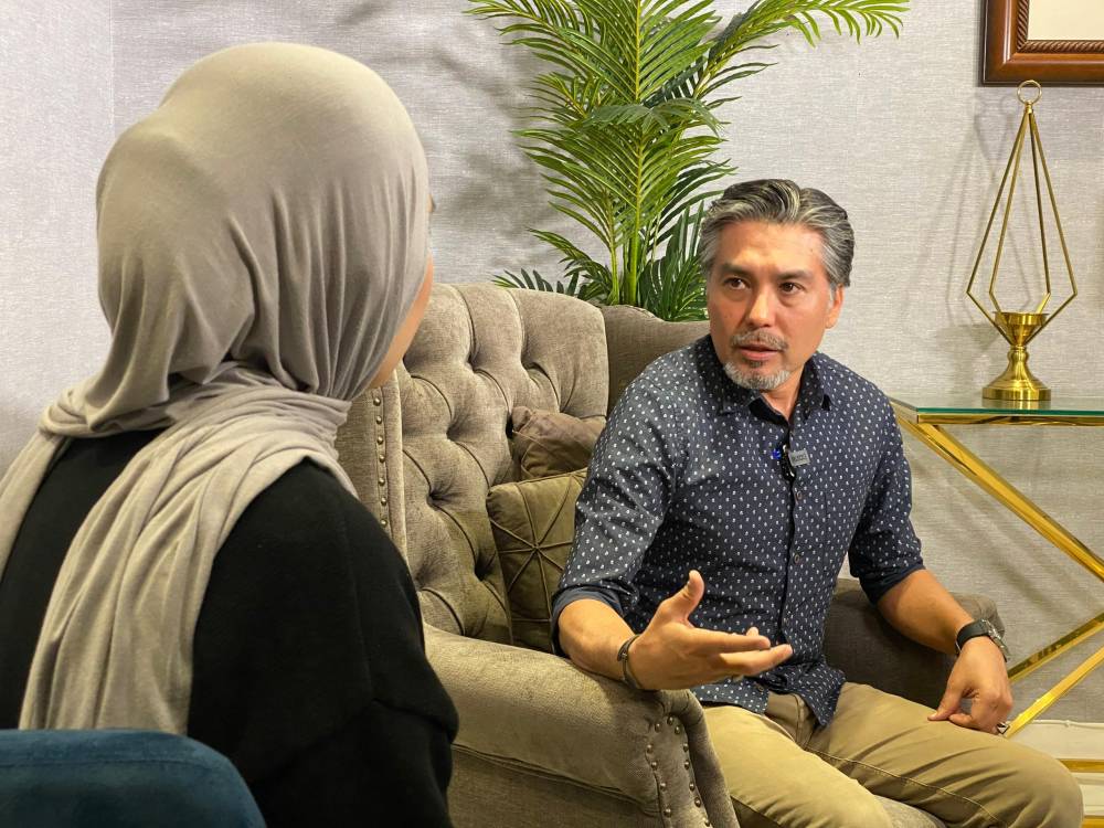 Khaliq Mehtab during an interview with Sinar Daily. (Photo by Rafeq Redzuan)