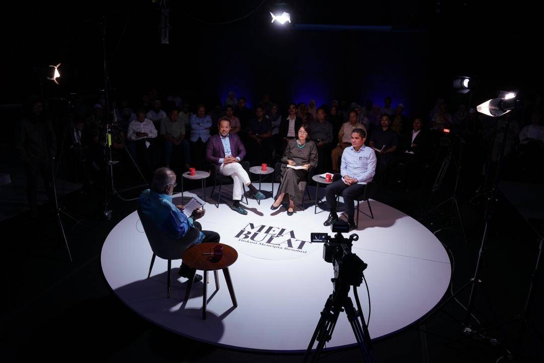 Roundtable discussion titled ‘Creating Resolutions: The Malaysian Education System After 60 Years, Where Did It Go Wrong?’ streamed on Sinar Harian’s news portal on Monday.