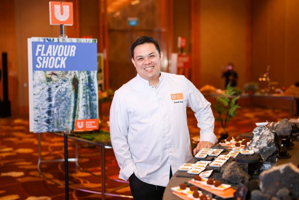 Chef Kenneth including the Flavour Shock concept in his cooking at the Expo.