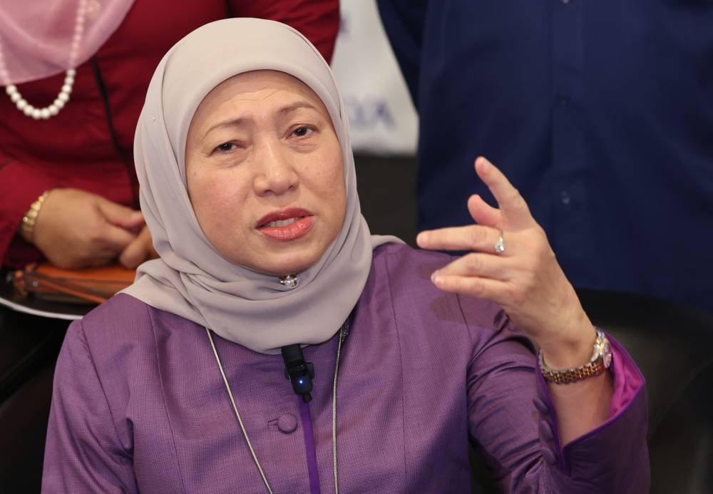 Nancy Shukri. Bernama FILE PIX