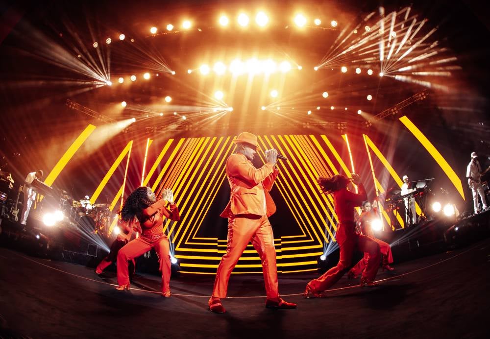 Ne-Yo mesmerised fans with his dynamic performances, seamless choreography, and velvety vocals.