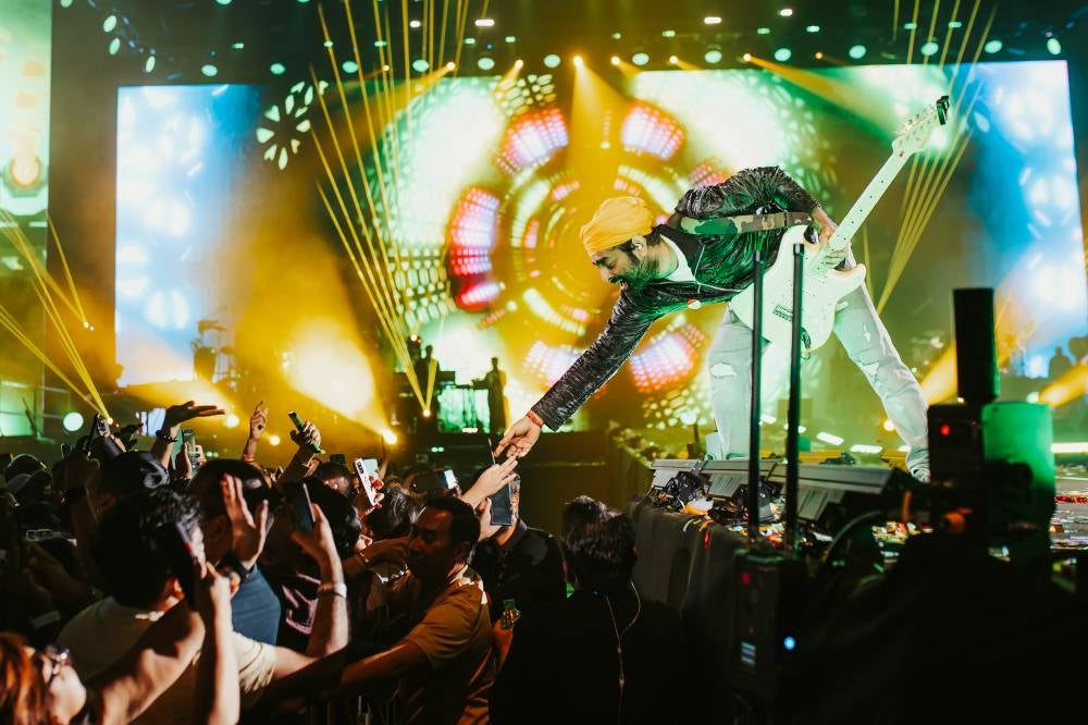 A truly magical moment followed when Arijit began singing A.R. Rahman’s “Naan Un” from the film 24.