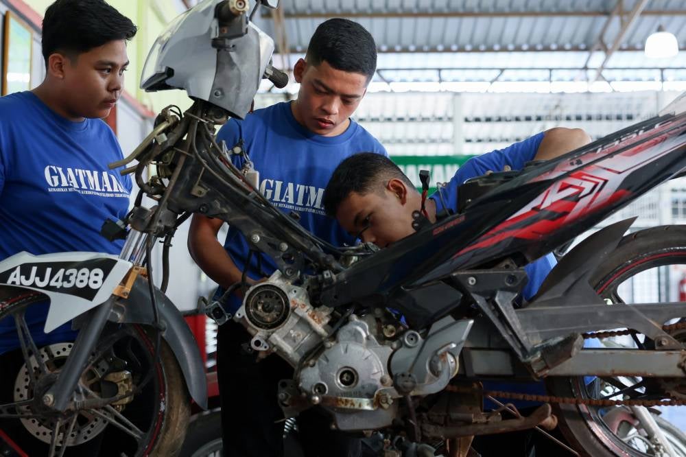Syukur, who is now 19 years old, is determined to remain a 'village boy' in his native state, as he is confident that golden opportunities can be obtained with the TVET skills he possesses. Photo by Bernama