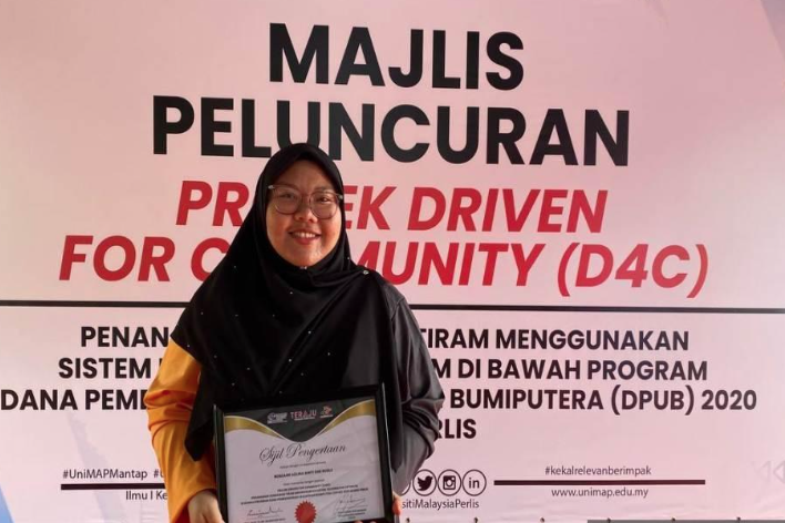 Roszaini Azlina Che Rusle shared that she began growing mushrooms on a small scale in 2020, earning only a few hundred ringgit a month before joining the project, which she believed could help villagers raise their family income. - Photo by Bernama