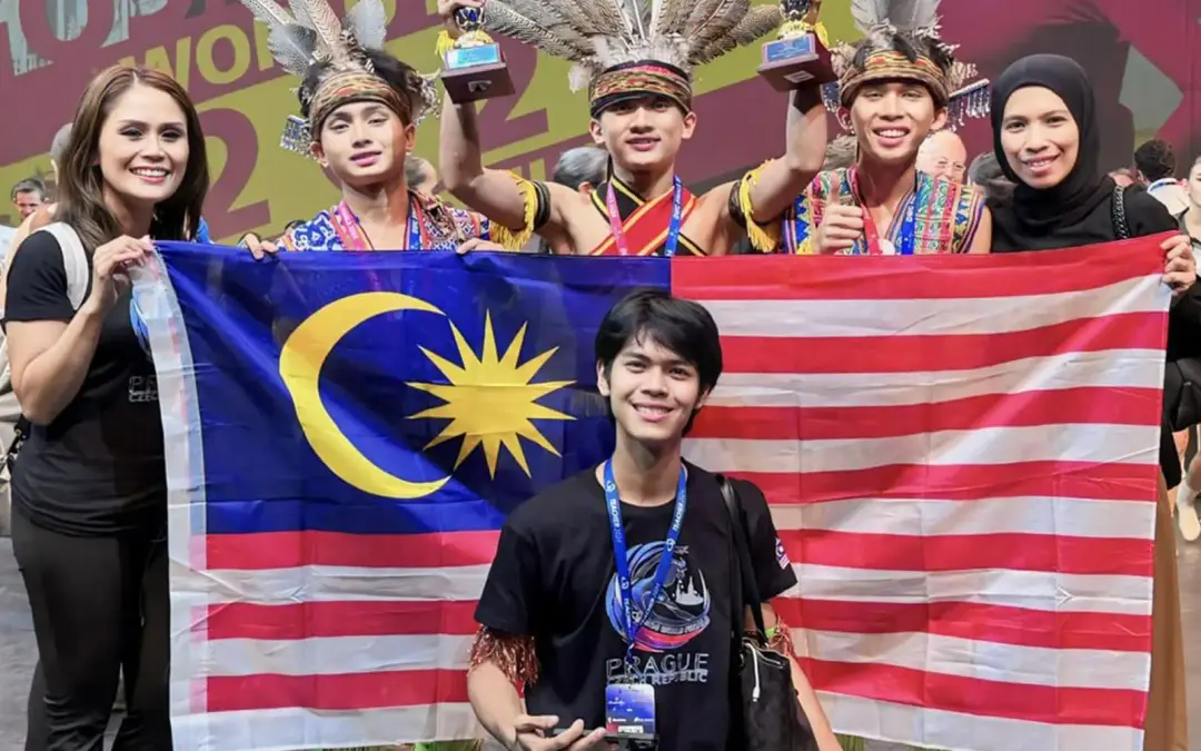 Brandon Balasius and colleagues led the ‘Tukang-Tukang’ team to victory at the Dance World Cup 2024 in Prague. Photo: Facebook: Parhakow Dance Theatre 