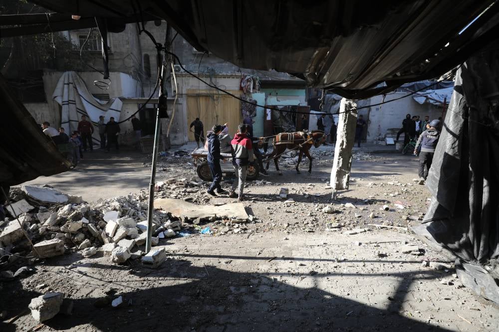 A view of a heavily destroyed home, attacked by the Israeli army in the Sheikh Ridwan neighborhood of Gaza City. Photo by Dawoud Abo Alkas/Anadolu Agency