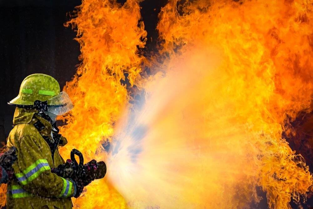 The fire believed to have started from the workers’ quarters, spread rapidly due to the wooden structures. - 123RF Photo