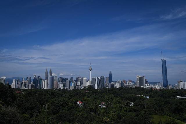 Malaysia's capital market reached a significant milestone in 2024, surpassing the RM4 trillion threshold, driven by strong domestic fundamentals that helped overcome complex and multifaceted global economic challenges. - BERNAMA FILE PIX