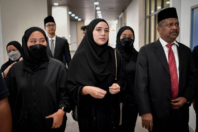 Diana Danielle at the Kuala Lumpur Syariah Court Complex for her divorce proceedings, today. - Photo by Bernama