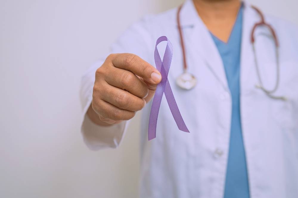 Testicular health is an essential part of a man's overall well-being, yet many myths continue to circulate about what truly impacts testicular function. Photo: Canva.