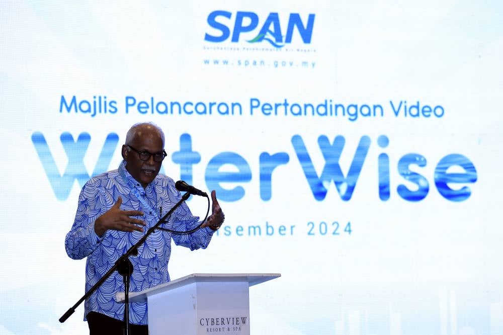 Charles Santiago launching the competition recently. Photo by Bernama