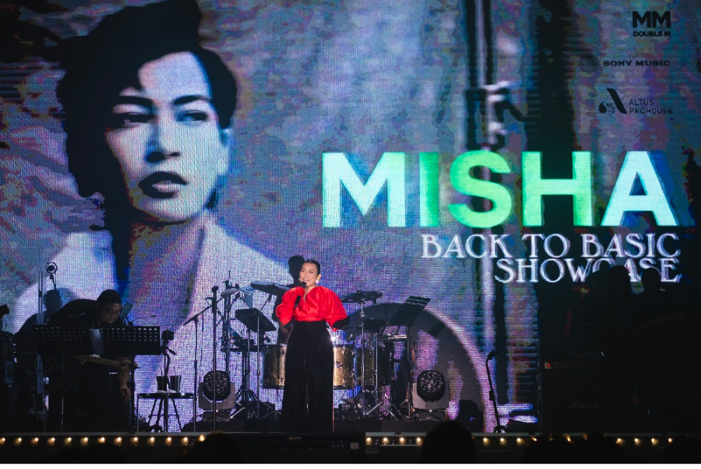 Misha Omar at the Back to Back Showcase. Photo by Razak Latif 