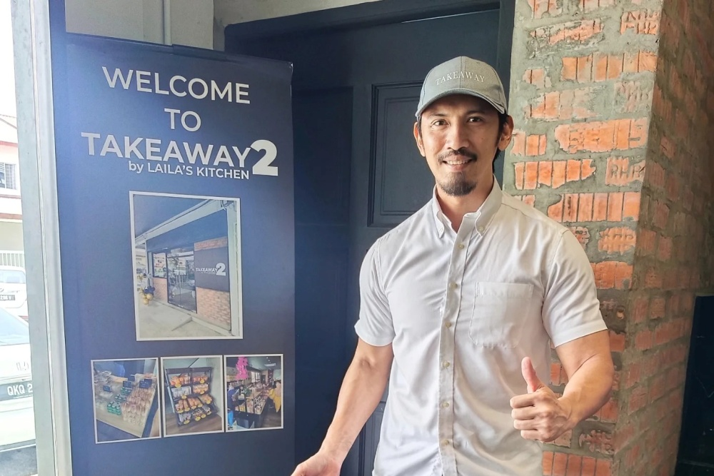 Beginning his journalism career in 2009, Adib honed valuable skills and gained extensive experience, which now serve as an asset in his entrepreneurial journey. Photo: Facebook / Adib Othman