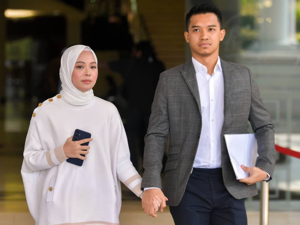 The Sessions Court here today allowed the application by FashionValet founder Datin Vivy Yusof and her husband, Datuk Fadzarudin Shah Anuar, for a temporary release of their passports to enable them to perform the Umrah. - Photo by Bernama