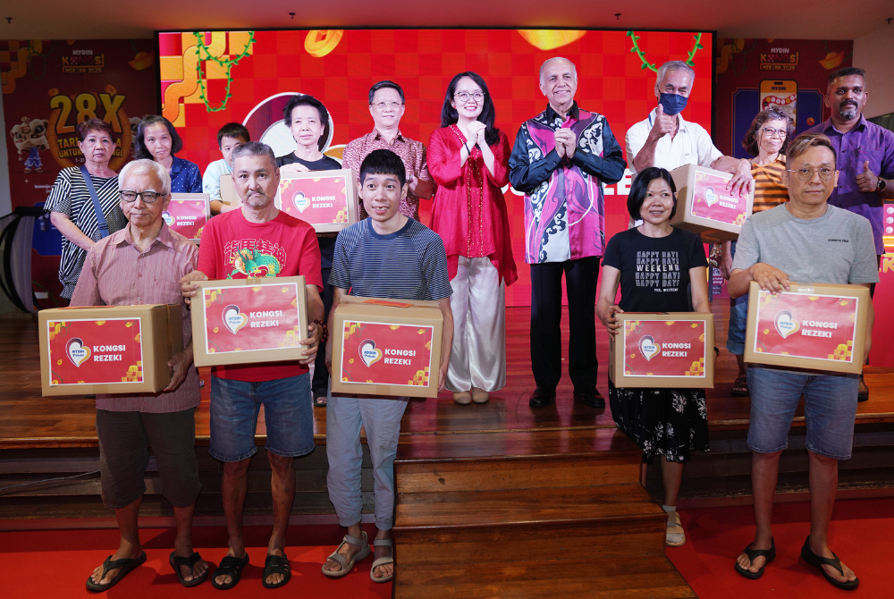 Mydin will distribute food boxes and cash vouchers to 500 Chinese families from the B40 income group nationwide.