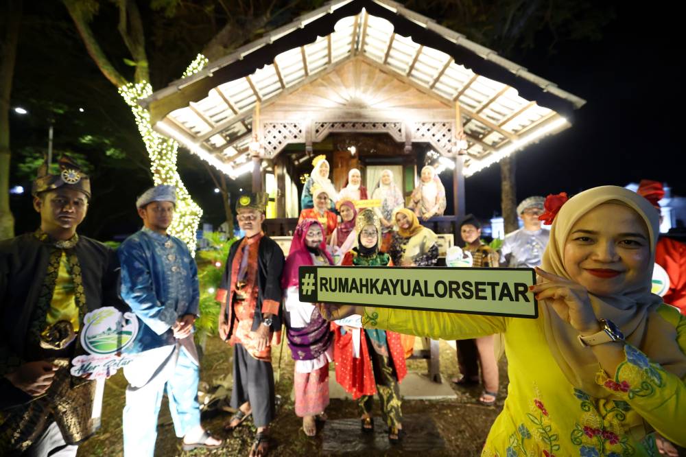 The house, showcasing traditional Kedah architectural elements, is expected to captivate tourists, particularly those who enjoy taking OOTD photos. Photo by Bernama