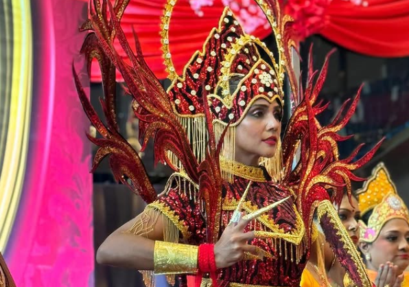 The record-breaking national costume worn by Dr Shalini Devi Ramachandran, Mrs. Malaysia World 2024, is poised to dazzle the global stage at the prestigious Mrs World 2024 pageant in Las Vegas, USA, later this month.