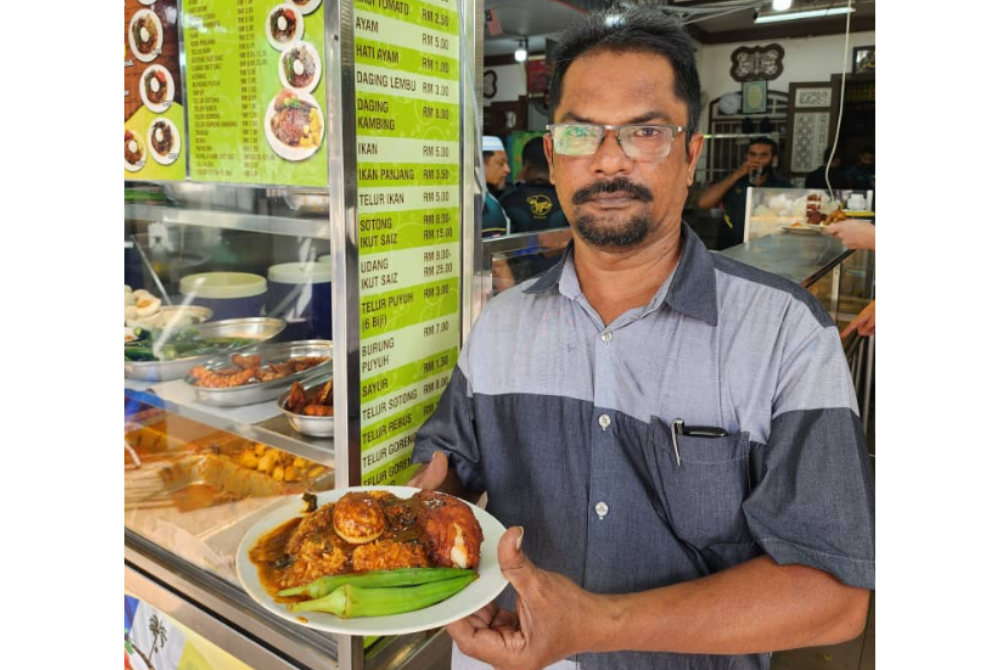 Tajudeen acknowledges that GrabFood 5-Star provides significant benefits in advancing and expanding his Nasi Kandar business.