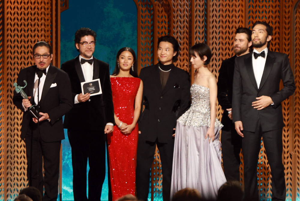 (left to right) Hiroyuki Sanada, Tadanobu Asano, Anna Sawai, Hiroto Kanai, Ringo Sheena, Tommy Bastow, Shinnosuke Abe accept the Outstanding Performance by an Ensemble in a Drama Series award for 