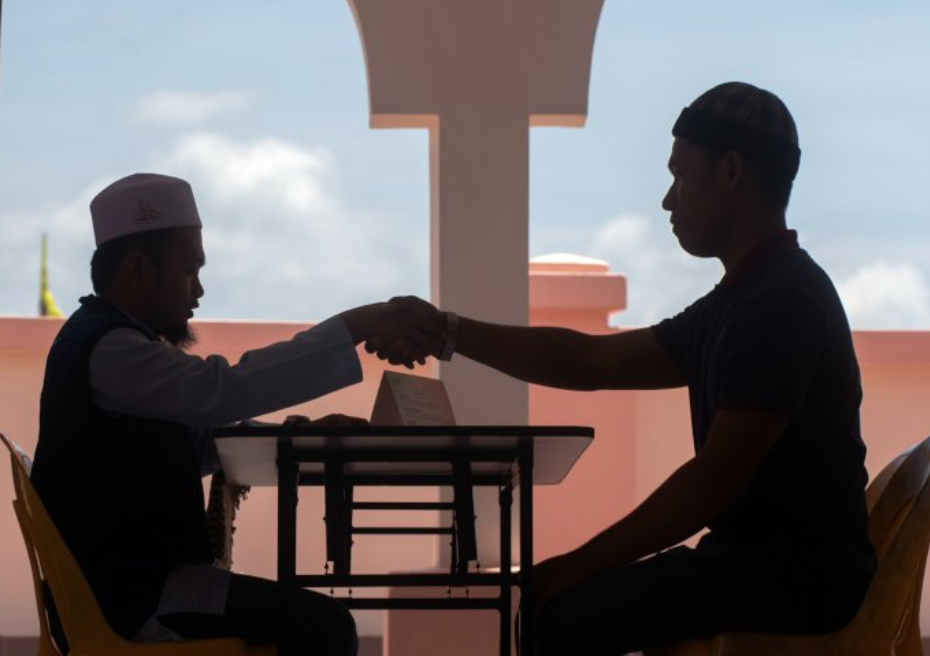 The Selangor Zakat Board has set this year’s zakat fitrah (personal tithe) at RM7, RM15 and RM22, depending on the type of rice consumed. Bernama FILE PIX