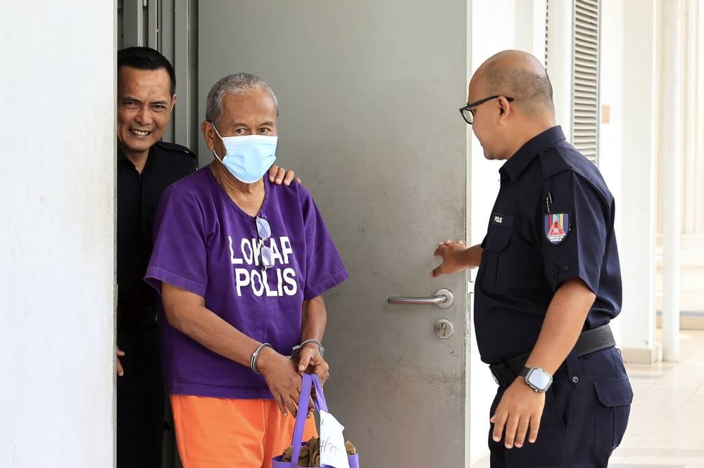 An elderly man was fined RM30,000 by the Sessions Court here today for uploading an offensive post on social media about the Yang di-Pertuan Agong and the Conference of Rulers on his Facebook. - Bernama photo