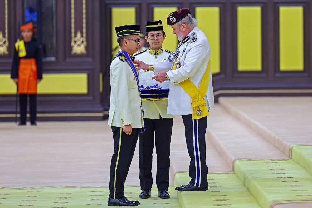 Fahmi was among the nine individuals who received the Darjah Kebesaran Panglima Mahkota Wilayah (PMW), which carries the title Datuk.