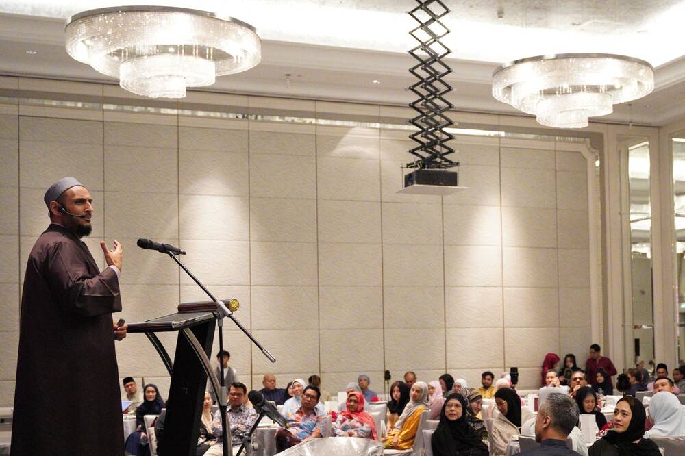 Shaykh Yahya Ibrahim emphasised that all wealth ultimately belongs to Allah and humans are only entrusted with its stewardship.