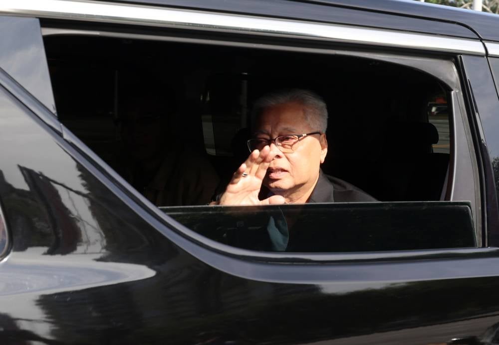 Former prime minister Datuk Seri Ismail Sabri Yaakob arrives at the MACC headquarters, this morning. - Photo by Bernama