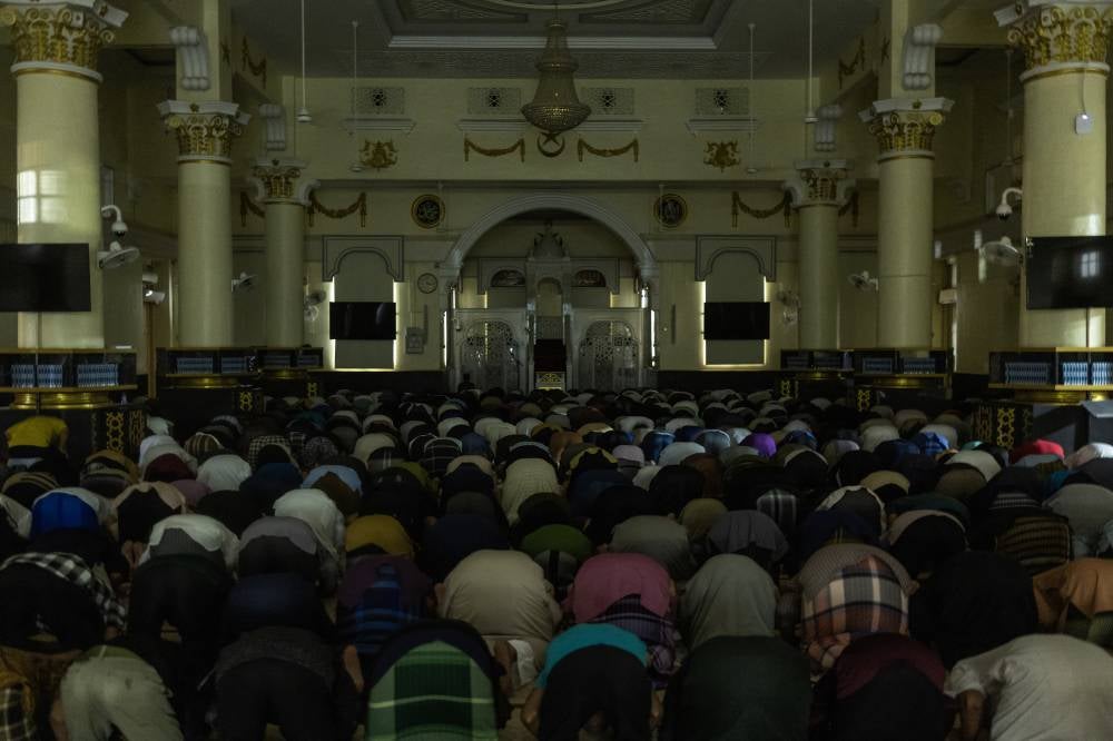 Mohd Na’im said agencies under the Prime Minister's Department (Religious Affairs) would continue to strengthen efforts and community awareness programmes to ensure that the public is more vigilant in using social media and always maintain social etiquette and respect the limit of religious sensitivity. - Bernama file photo