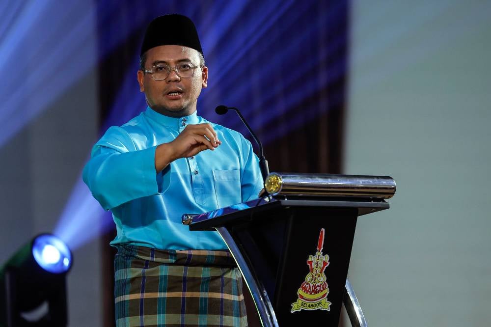 Menteri Besar Selangor Datuk Seri Amirudin Shari - Bernama photo
