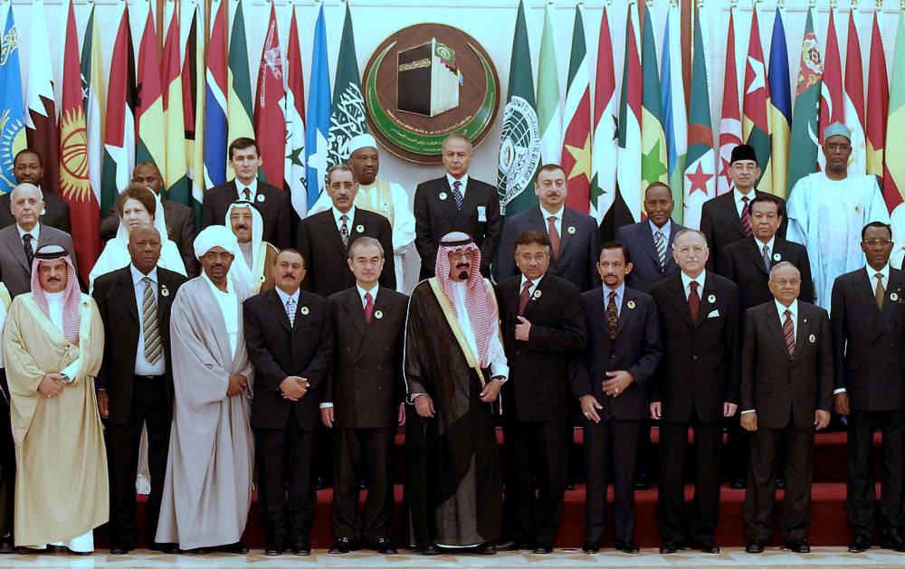 Islam Hadhari, one of the key pillars of Abdullah's leadership, emphasised efforts to elevate the quality of life through the acquisition of knowledge and the development of human capital and physical infrastructure, which are fundamental to the construction of civilisation. - Bernama file photo