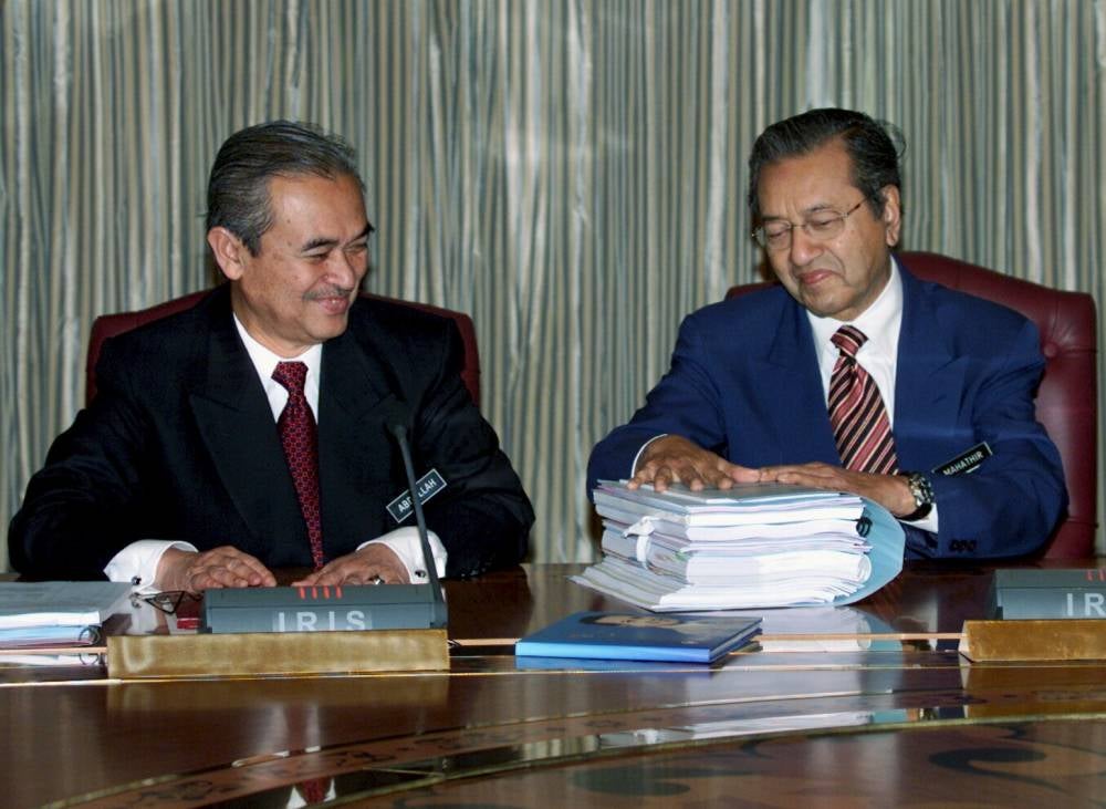 Abdullah, affectionately known as Pak Lah, also highlighted the significance of attracting foreign direct investment (FDI) to Malaysia. - Bernama file photo