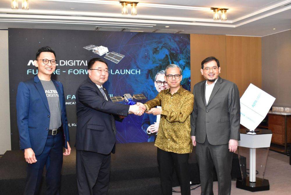 Malaysia’s ALTEL and Geespace of China have announced the formation of ALTEL Digital, a landmark joint venture that will pioneer the delivery of satellite-powered telecommunications solutions using the GEESATCOM low-Earth orbit (LEO) satellite communication network, part of the wider Geely Constellation project.