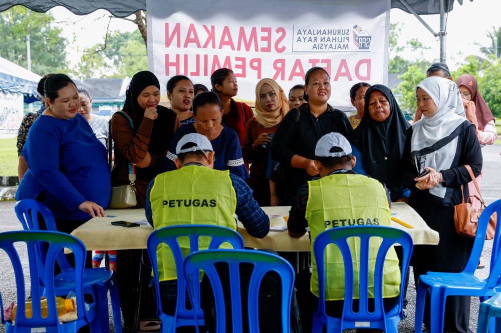The Ayer Kuning constituency’s diverse electorate consists of 56 per cent Malay, 22 per cent Chinese, 14 per cent Indian and eight per cent Orang Asli. - Bernama photo