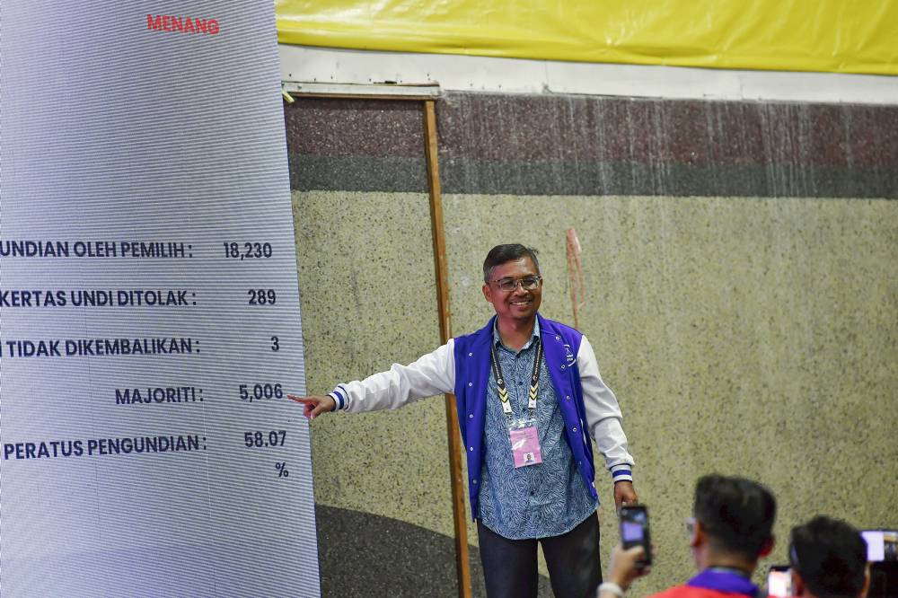 BN candidate Dr Mohamad Yusri Bakir, 54, won with a majority of over 5,000 votes in the Ayer Kuning by-election. - Photo by Bernama